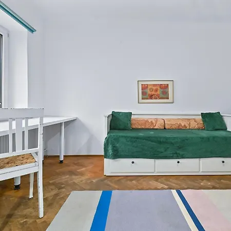 Flat In The Heart Of Historical Warsaw. * ורשה